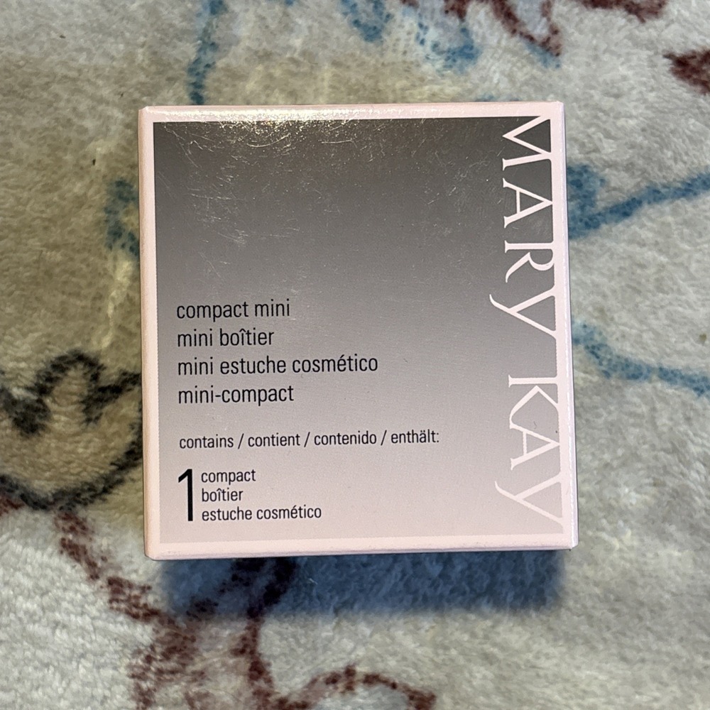 New In Box Empty Mary Kay Refillable Magnetic Mirrored Compact Mini #040752